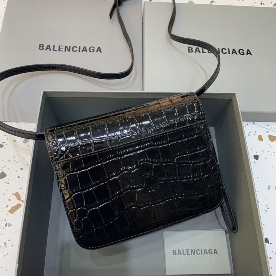 Balenciaga Small Woc Crocodile Embossed Shoulder Bag Black/Gold